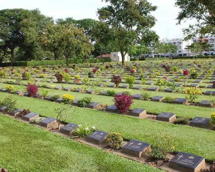 War Cemetery & Museum