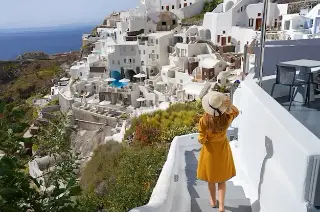Orientation Walk in Santorini