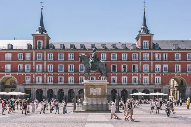 Essential Morocco & Spain & Portugal