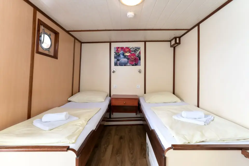 Sail Dubrovnik to Split / Premier Boat