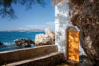 Day 16: Paros, Athens