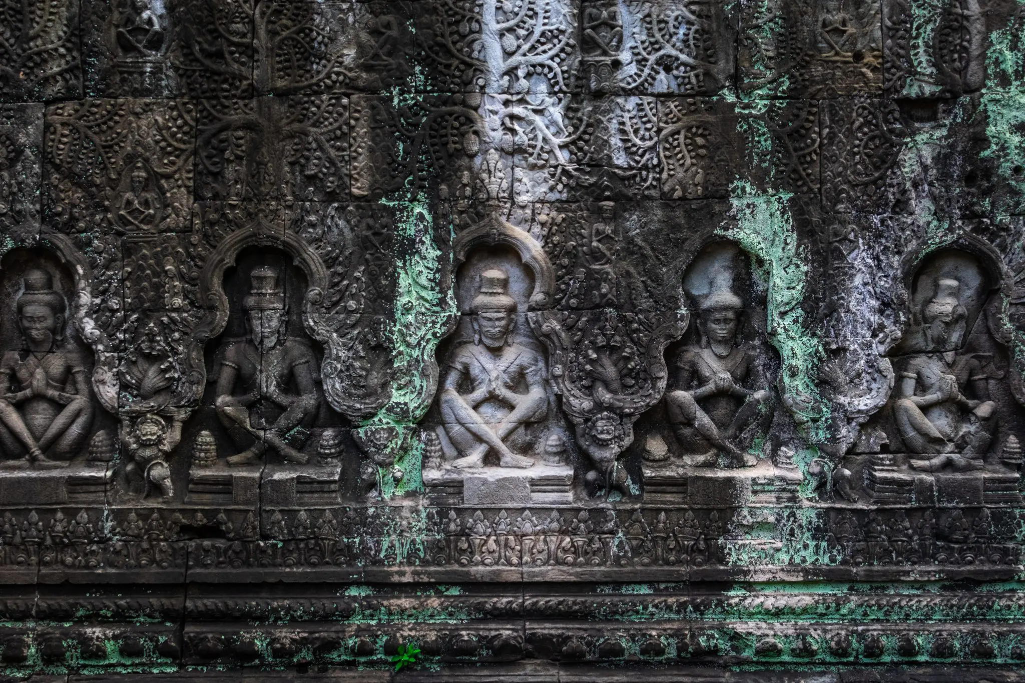 How Can You Reach Angkor Wat?