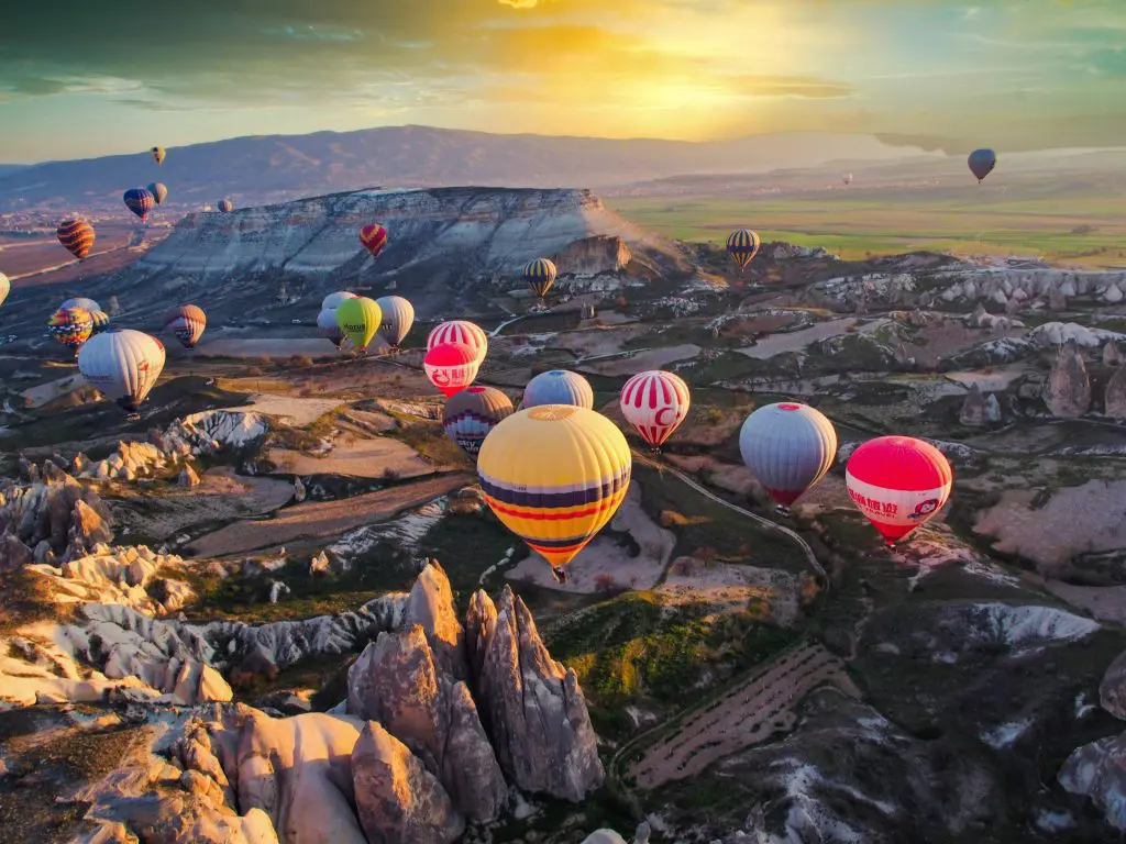 see the hot air balloons in cappadocia