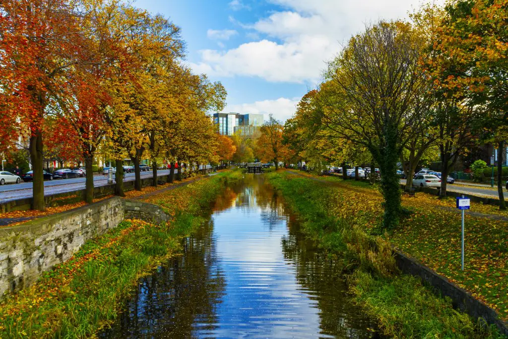 visit the grand canal dublin