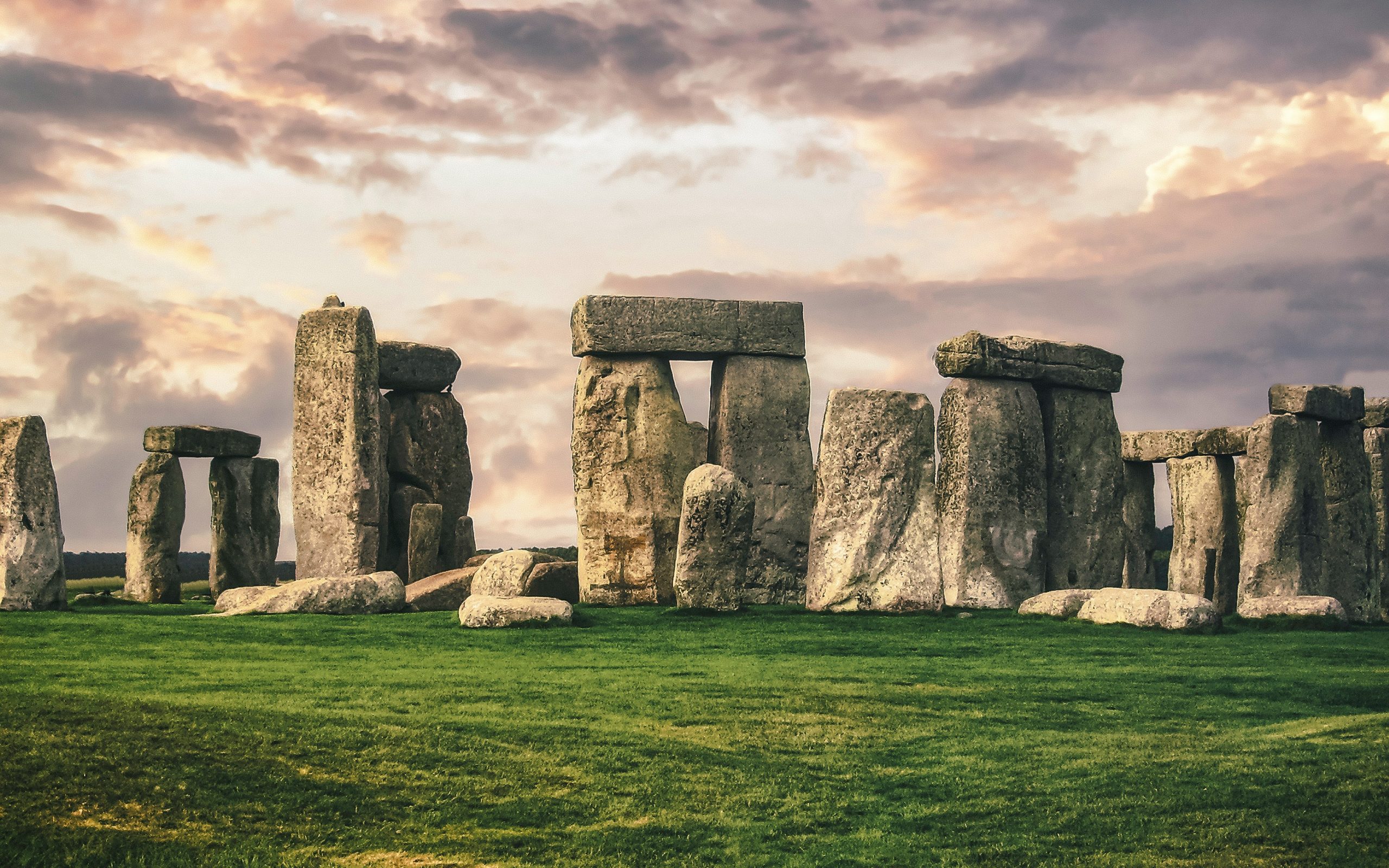 FAQ and Facts About Stonehenge England